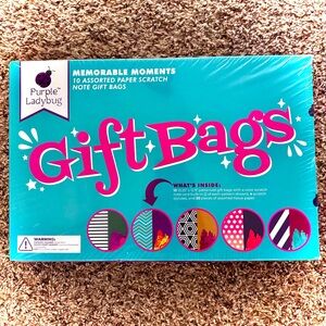 NWT 10pc personalized‎ giftbag set!